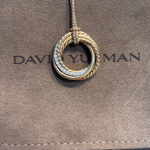 David Yurman Crossover Pendant Necklace - Picture 1 of 3